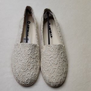 NWT Airwalk Lace Slip On Flats